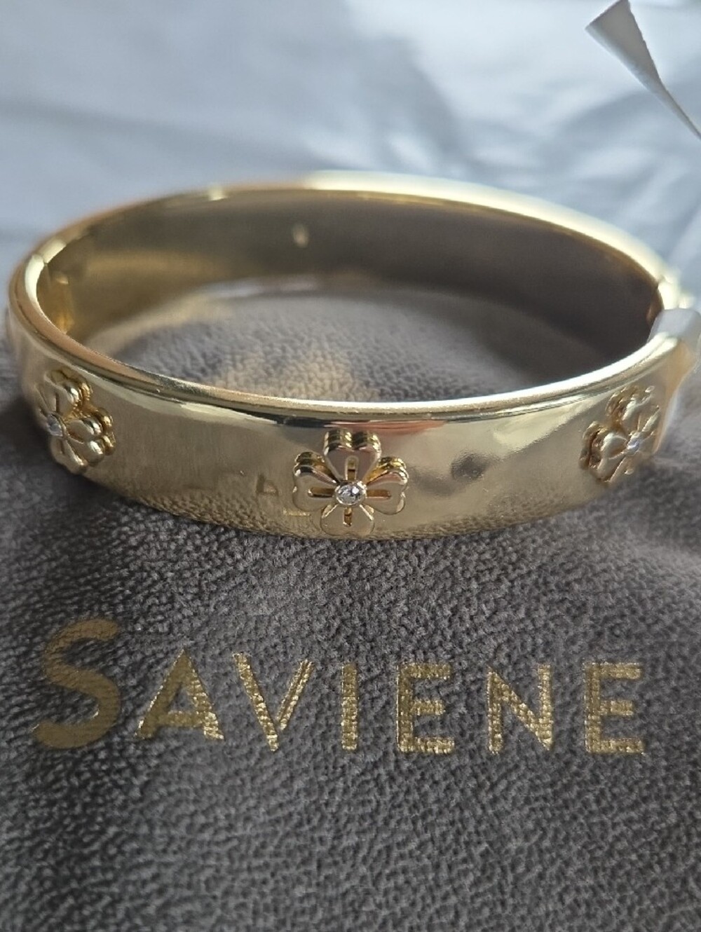 SAVIENE 18K Goldplated & Cubic Zirconia Clover Bangle